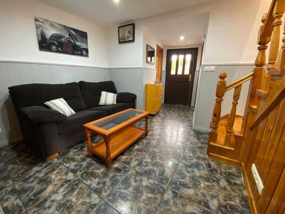 La Casa De Anita Y Jose Vila Colunga Exterior foto
